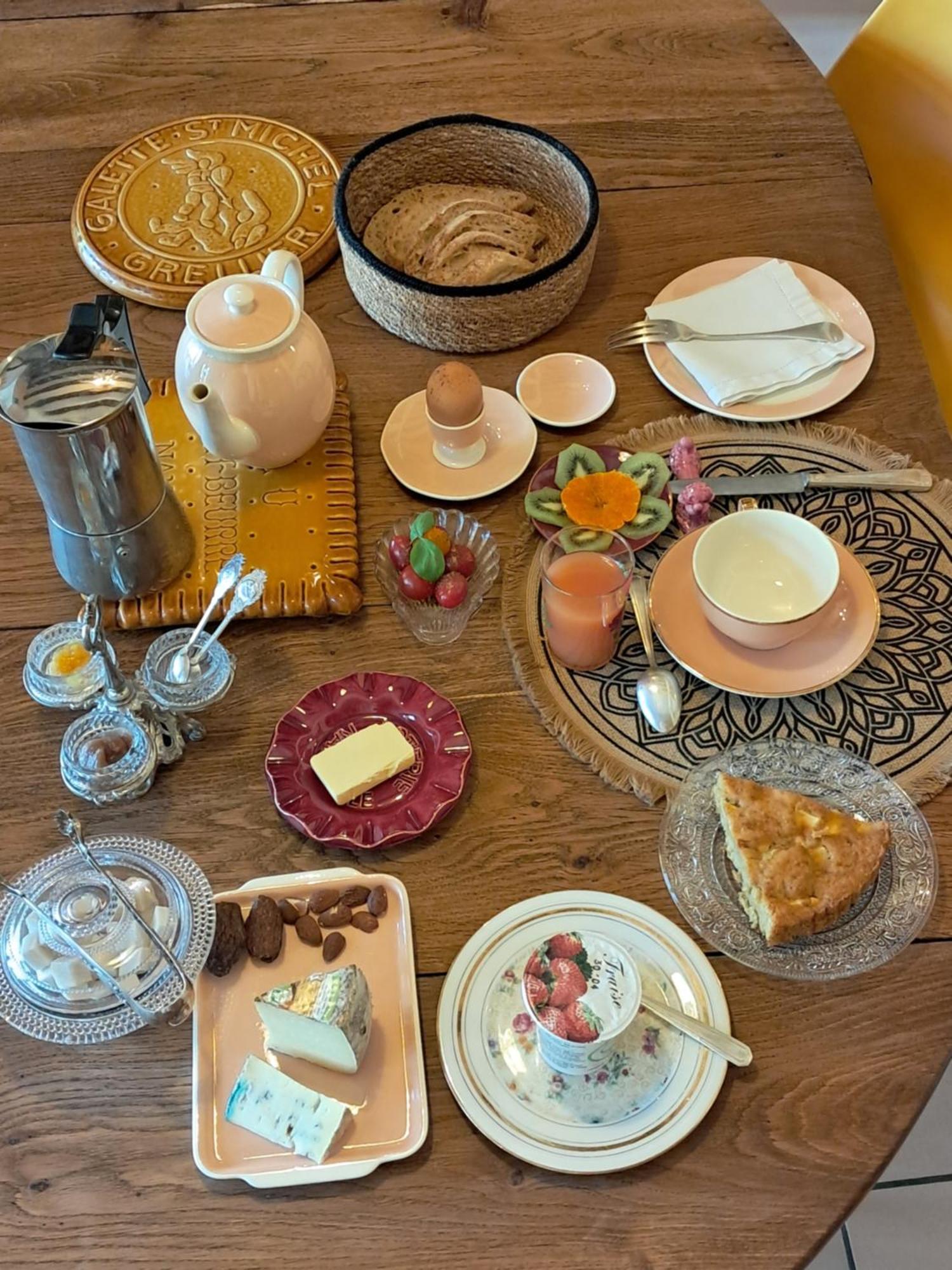 Le Buisson De La Gariole Bed & Breakfast Aubigny-sur-Nere Ngoại thất bức ảnh